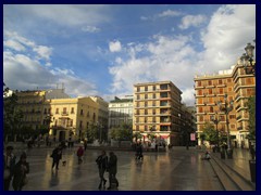 Plaza de la Virgen 23